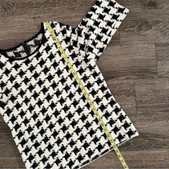 St John Houndstooth Sweater New - Picture 8 of 11